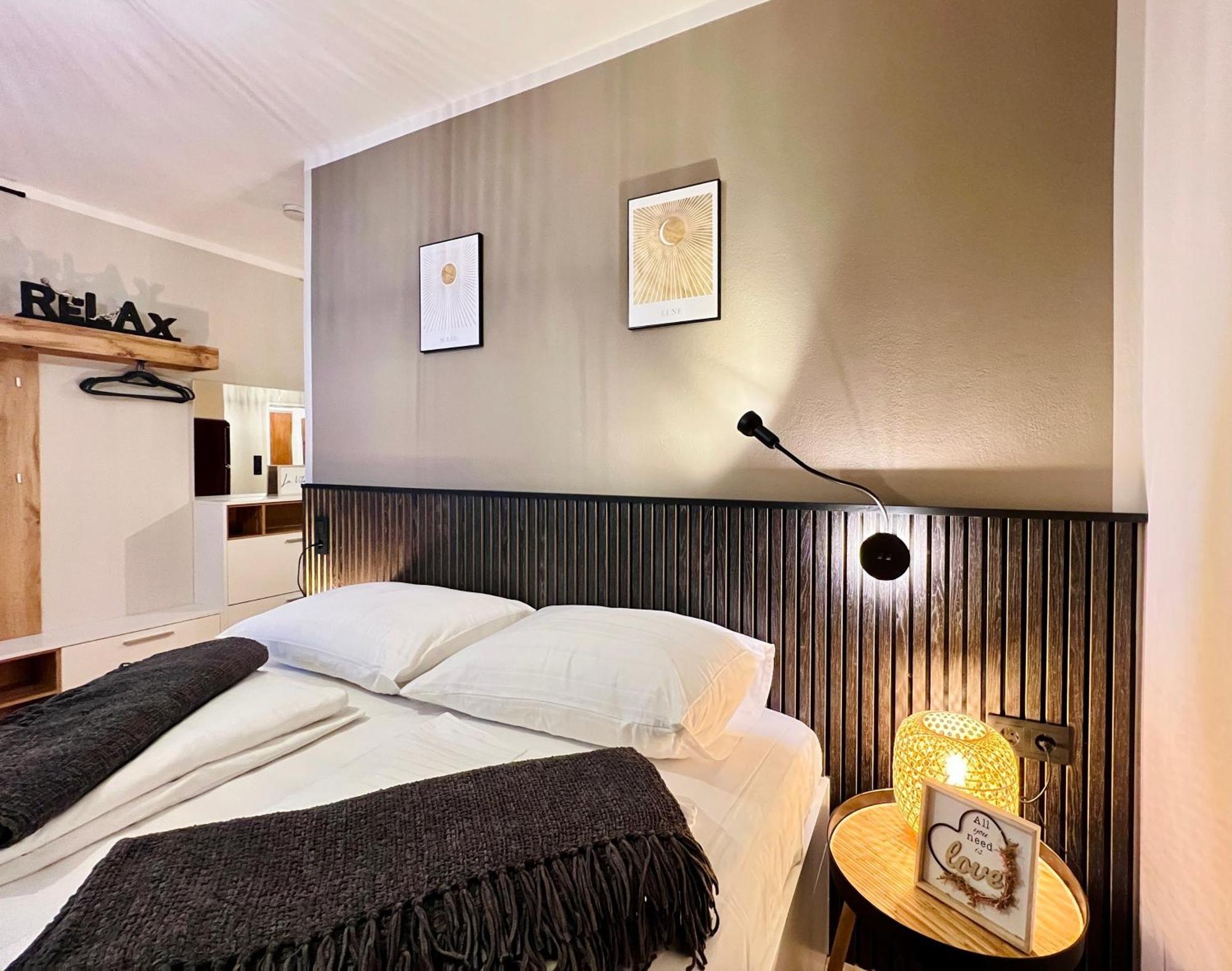 Appartamento Bamo Studio - City Living Arkaden Klagenfurt am Woerthersee Esterno foto